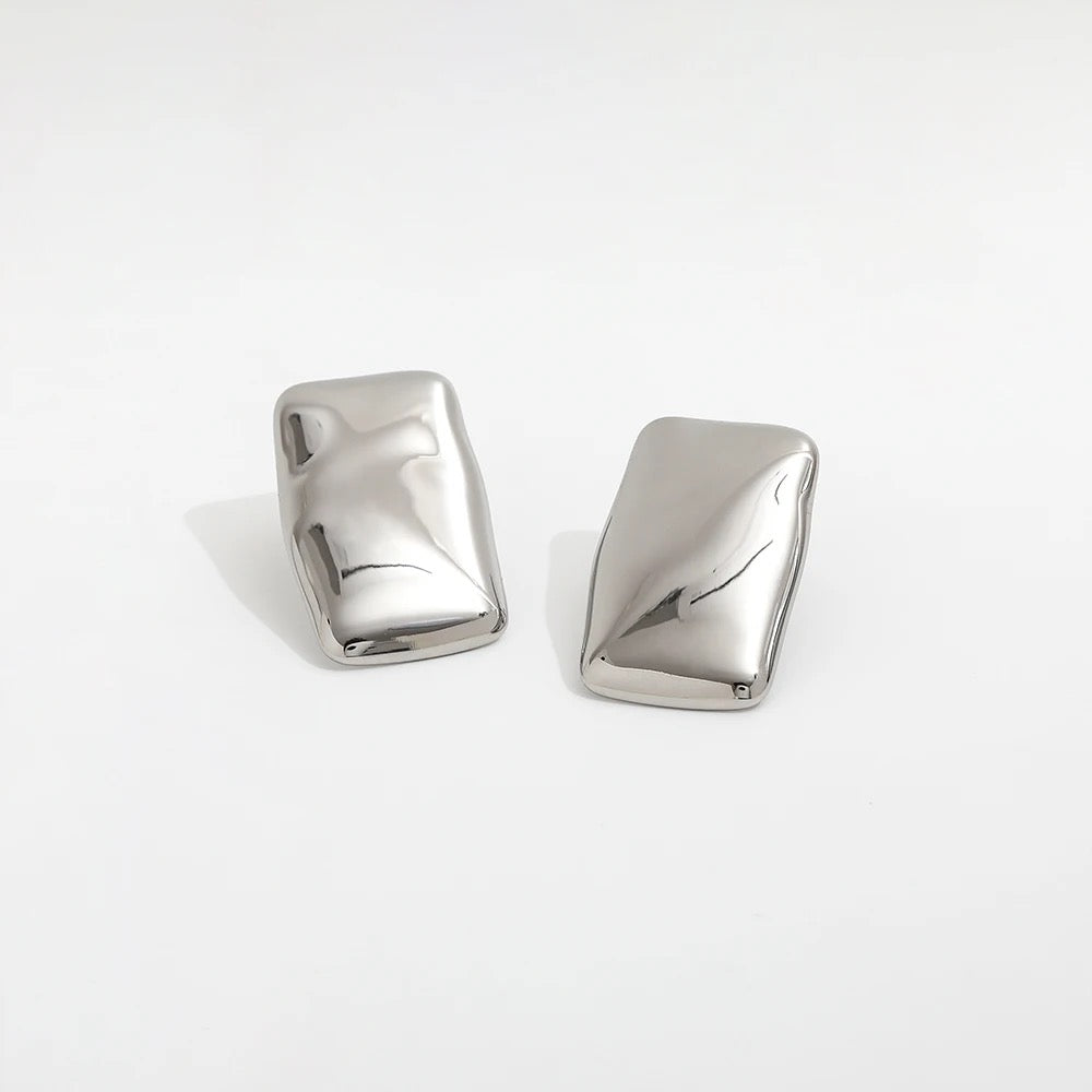 Reign earring