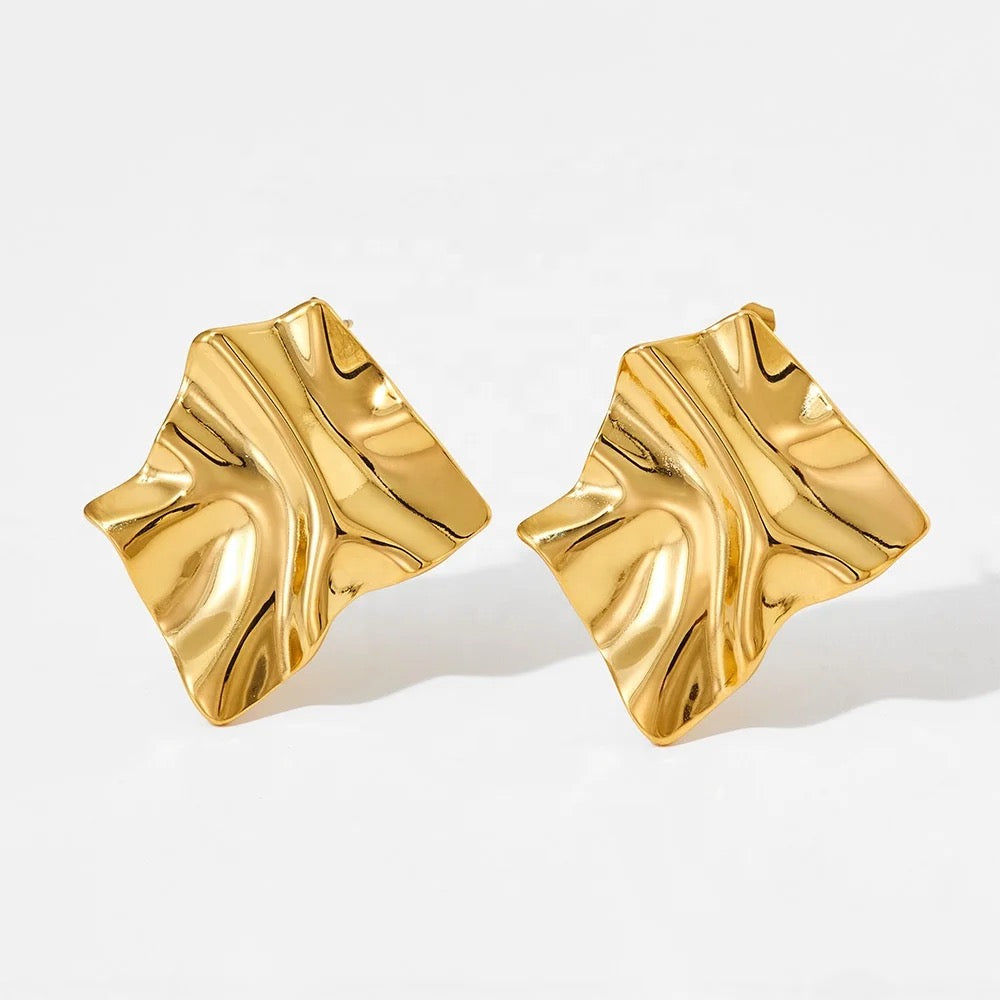 Markle earring