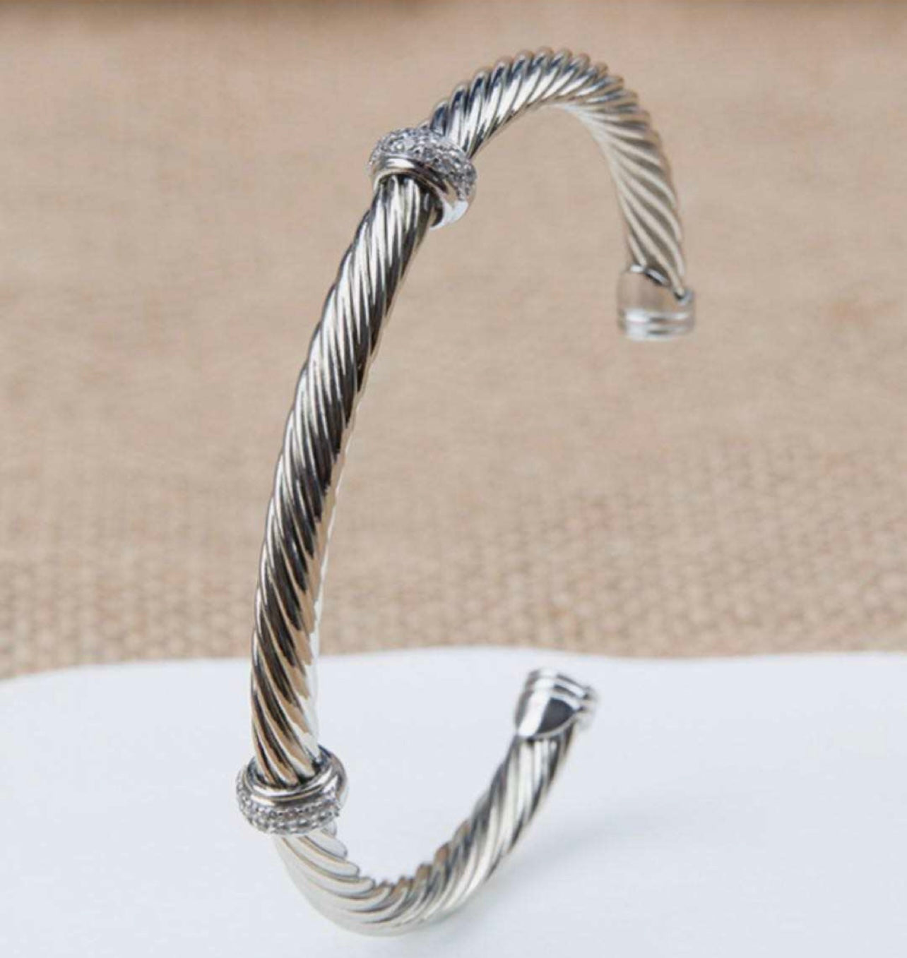 Show it off cable bracelet
