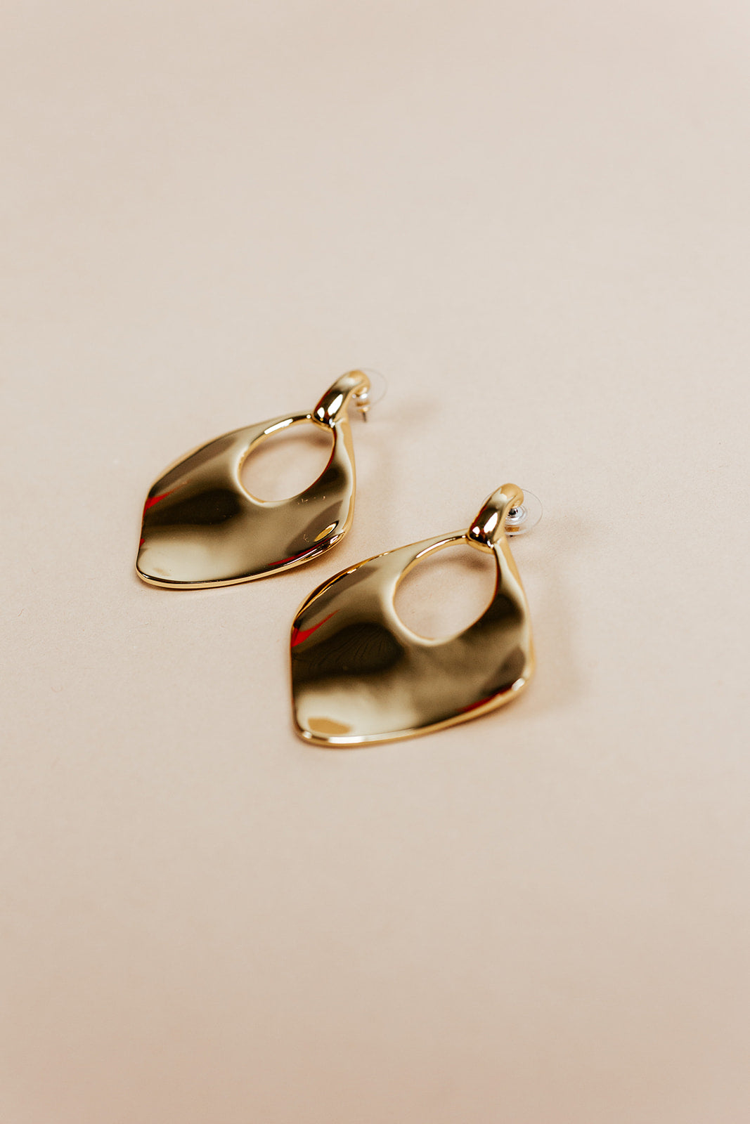 show stopper | gold